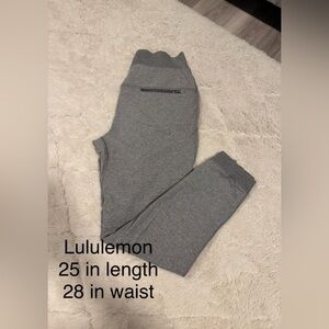 lululemon athletica Men’s Gray Bottoms Medium